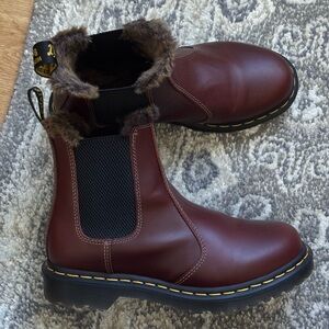 Dr. Martens 2976 Leonore Chelsea boots faux fur lined